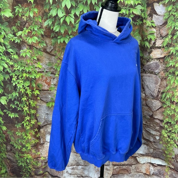 COPYRIGHT Blue Hooded Graphic Sweatshirt, M - Picture 8 of 11